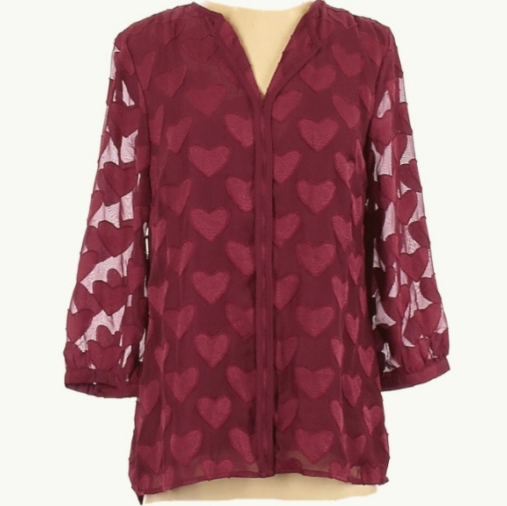 NWOT Truly Poppy splitneck 3/4 sleeve heart blouse